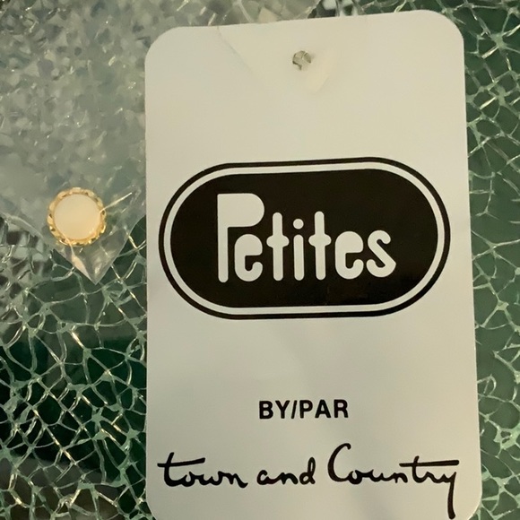 Town and Country petites vintage lilac flower blouse - Picture 4 of 8